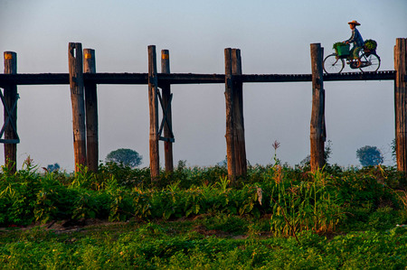 U Bein Bridge, Mandalay