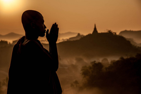 Shwemyawar Monastery, Sunrise Mrauk-U