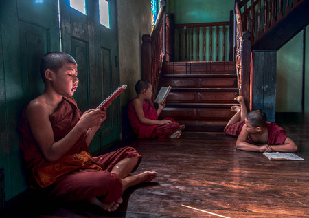 Chaukhtetgyi Monastery, Yangon